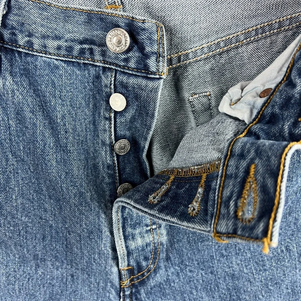 Vintage Levi Strauss 501 Button Fly Denim‎ Jeans Levis Mens 36x34 90's Y2K